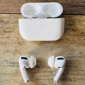 AirPods Pro 2021年モデル MagSafe対応 MLWK3J/A