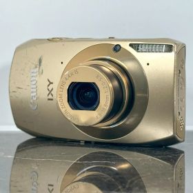 Canon IXY 31S ゴールド キャノン イクシ コンパクトデジカメ デジタルカメラ コンデジ 中古カメラ 動作品 広角28mm 光学ズーム 高級感あるデザイン おしゃれカラー レトロデジカメ 人気モデル