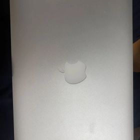 Apple MacBook Air (11-inch, Mid 2012) 本体