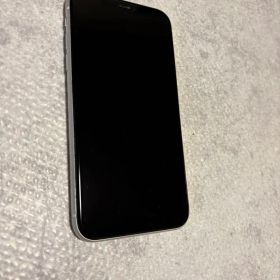 Apple iPhone 11 ホワイト 本体