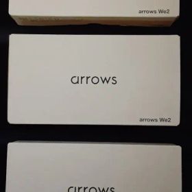 arrows we2 ドコモ グリーン×1 ブルー×1 2台セット 未使用