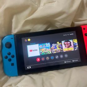 Nintendo Switch 本体 青と赤 任天堂スイッチ