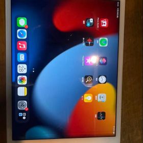 Apple iPad 10.2インチ ゴールド 本体