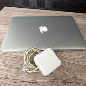 Apple MacBook Pro 13.3インチ 2015 128GB