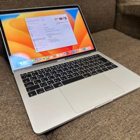 Apple MacBook pro 2017 I5-8GB バッテリー 100％