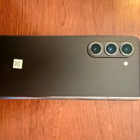 Samsung Galaxy z Fold5 scg22