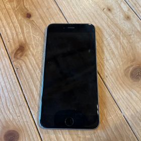 Apple iPhone 6 シルバー 本体