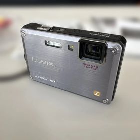 パナソニック LUMIX DMC-FT1 デジカメ 動作確認済み 美品