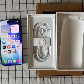 極美品 iPhone 16 Pro Max 512GB バッテリー 96%