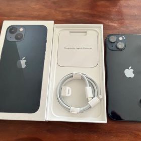 iPhone13 本体 128GB ミッドナイト SIMフリー バッテリー92%