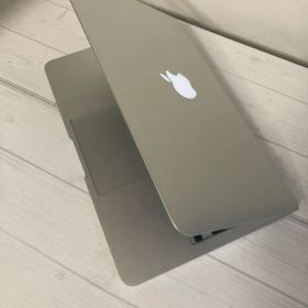 MacBook air 11inch 2015 i5 SSD250GB