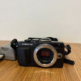 OLYMPUS PEN E-PL7 ミラーレス一眼