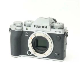 【中古】 《並品》 FUJIFILM X-T5 ボディ シルバー [ デジタルカメラ ]