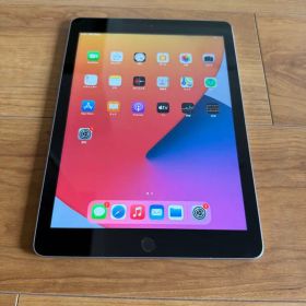 Apple iPad 5世代 32GB シルバー 本体 美品 完動品