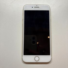 Apple iPhone 7 ゴールド