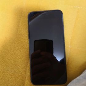 Apple iPhone 7 ブラック 本体