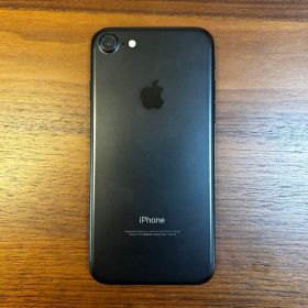 iPhone 7 128GB ブラック 画面割れ / アップル Apple