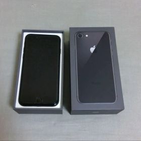 iPhone 8 スペースグレー 64GB SIMロック解除済み