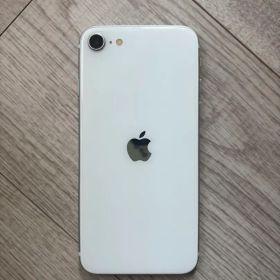 Apple iPhone SE3 (第3世代)ホワイト