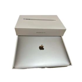 Apple M1チップ搭載13インチMacBook Air 256GB 8GB