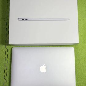 MacBook Air 13インチ M1 16GB 512GBシルバー 98%