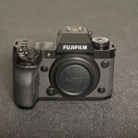 FUJIFILM X-H2
