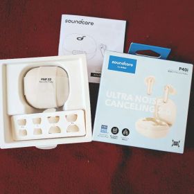 Anker Soundcore P40i ホワイト ケース