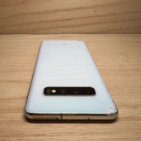 Samsung Galaxy S10 本体 S59