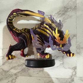 モンスターハンター マガイマガド amiibo アミーボ フィギュア