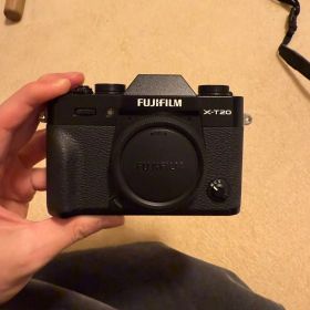 【ボディのみ】Fujifilm XT20 ※レンズなし
