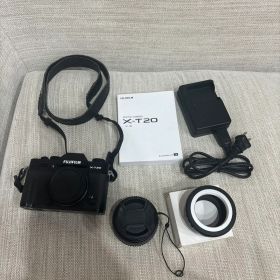 FUJIFILM X-T20 本体と付属品
