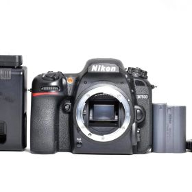 ■ 美品 ■ ニコン Nikon D7500 ボディ 2088万画素 ≪S数11,000回≫ APS-C 1894