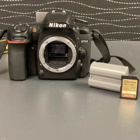 Nikon D7500 ニコンデジタル一眼レフ ボディのみ 通電確認済み