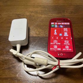 エヌティティドコモ(NTTdocomo)のdocomoらくらくフォンF-06F レッド(スマートフォン本体)