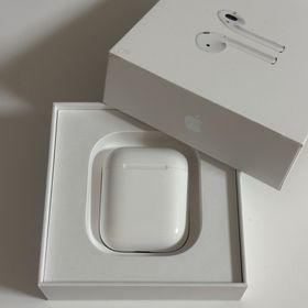 アップル(Apple)の【Apple】AirPods 2 【第二世代】(ヘッドフォン/イヤフォン)
