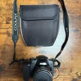Nikon COOLPIX B700 デジタルカメラ 本体とケース