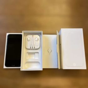 Apple iPhone 6 シルバー 本体