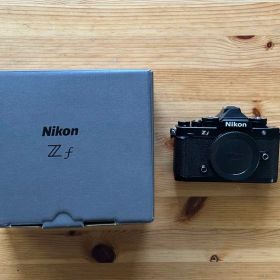 Nikon Z f ミラーレス一眼カメラ(シャッター回数1,412回)