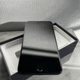 iPhone 8 plus スペースグレー