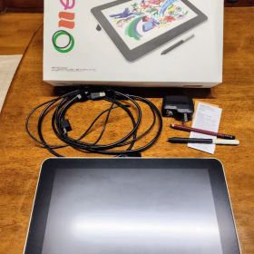 液晶ペンタブレット 本体 Wacom One DTC133W0D 鉛筆ペン付き