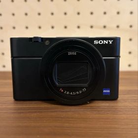 SONY Cyber-shot DSC-RX100M6