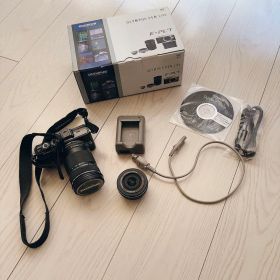 Olympus E-PL7 ミラーレスカメラ