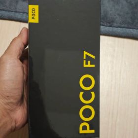 POCO F7 ブラック 12/512 - GLOBAL版