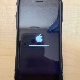 Apple iPhone SE (第2世代) ブラック 本体 値下げ交渉可