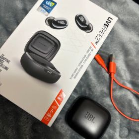 JBL LIVE FREE 2 ワイヤレスイヤホン