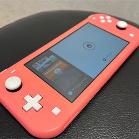 ニンテンドースイッチ(Nintendo Switch)の84☆人気コーラル☆Switch lite☆中古美品☆スイッチライト☆送料込み☆(家庭用ゲーム機本体)