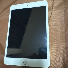 Apple iPad mini4ゴールド 64GB本体のみ
