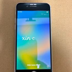 Apple iPhone 8 本体 ケース付き