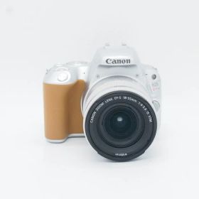 【中古】 (キヤノン) Canon EOS KISS X9/EF-S18-55 IS STM レンズキツト シルバー【中古カメラ デジタル一眼】 ランク：B