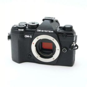 【中古】 《新同品》 OM SYSTEM OM-5 ボディ ブラック [ デジタルカメラ ]